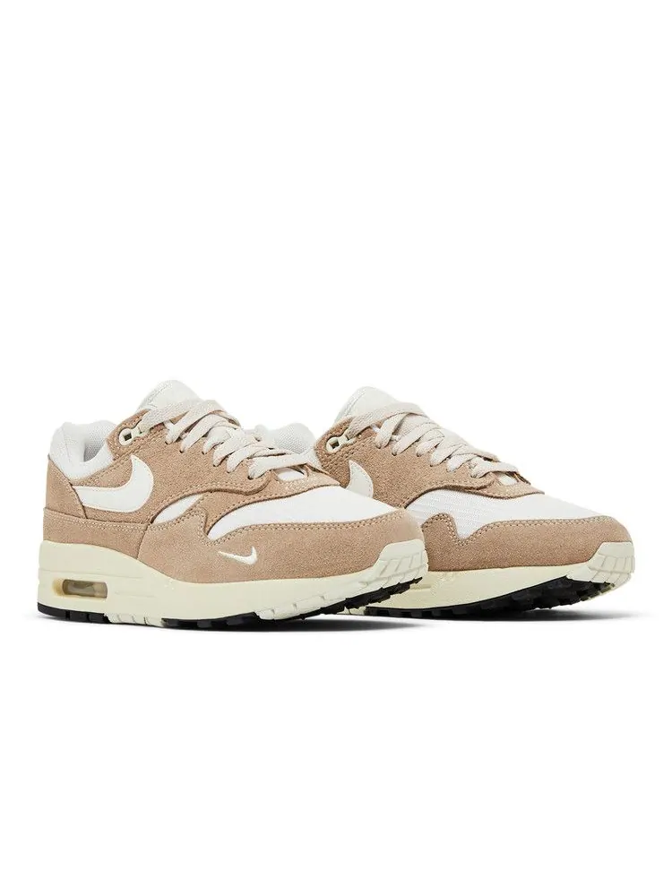Кроссовки Nike Wmns Air Max 1 SE 'Hangul Day' — изображение 9 из 9, хаки//светлый коричневый