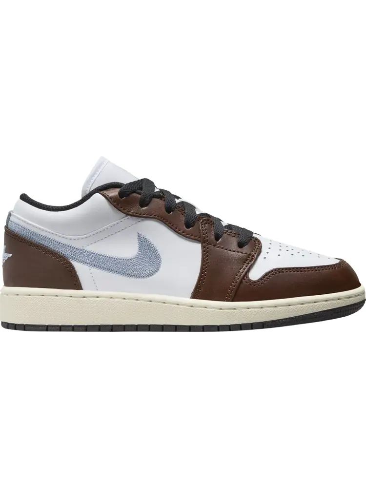 Кроссовки Air Jordan 1 Low SE GS 'Mocha Blue Grey' — изображение 1 из 1, белый