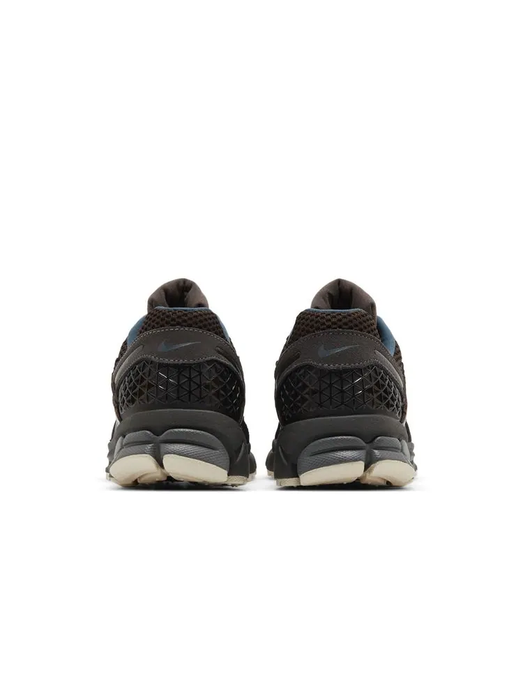 Кроссовки Air Zoom Vomero 5 'Baroque Brown Jungle' — изображение 6 из 8, коричневый
