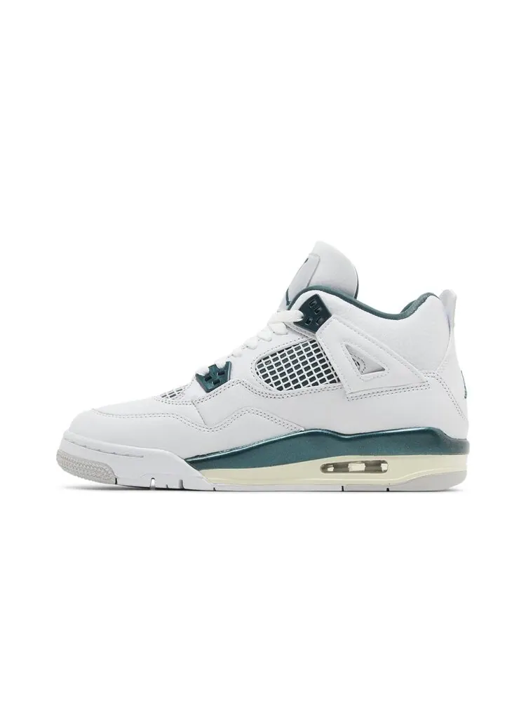 Кроссовки Air Jordan 4 Retro GS — изображение 3 из 4, белый