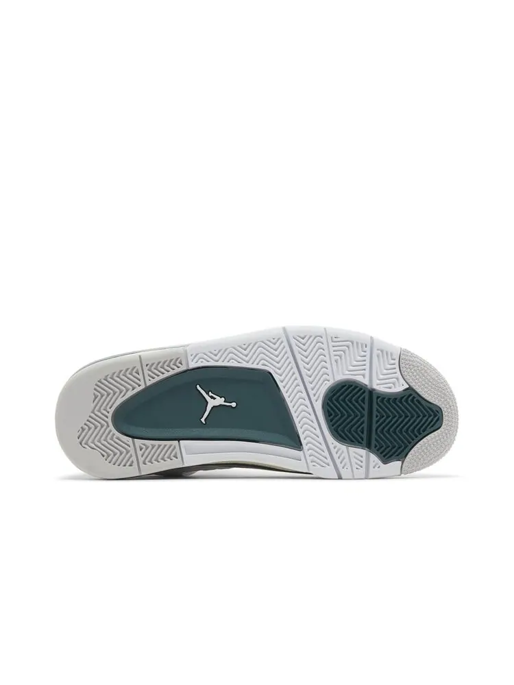 Кроссовки Air Jordan 4 Retro GS — изображение 4 из 4, белый