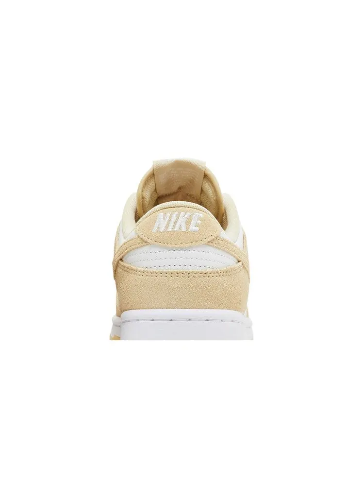 Кроссовки Nike Dunk Low SE 'Team Gold Suede' — изображение 8 из 9, белый/золотистый/белый