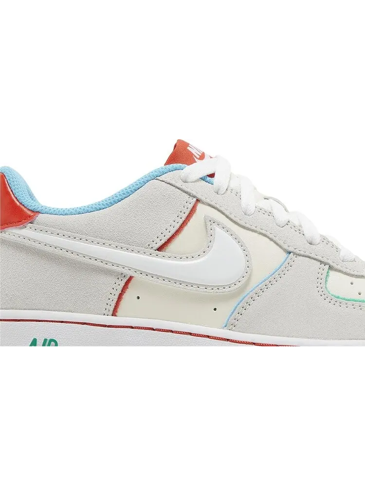 Кроссовки Air Force 1 LV8 GS 'Holiday Cookies' — изображение 2 из 4, бежевый