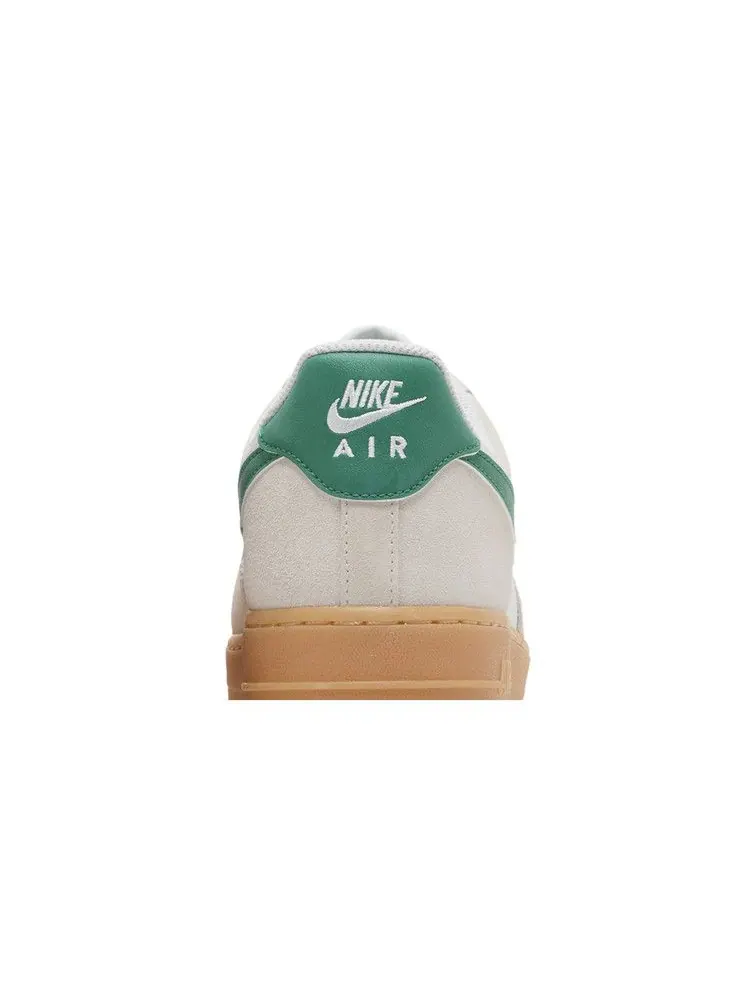Кроссовки Nike Air Force 1 '07 LV8 'Gum Pack - Phantom Malachite' — изображение 8 из 9, желтый