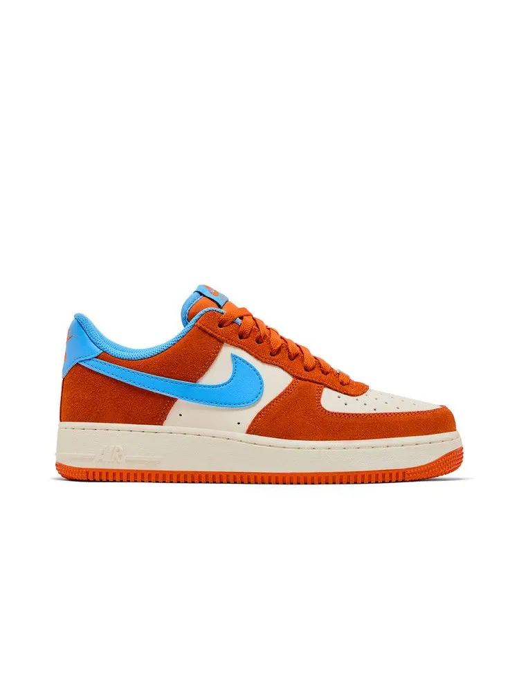 Кроссовки Nike Air Force 1 '07 LV8 'Safety Orange University Blue' — изображение 2 из 9, оранжевый/синий