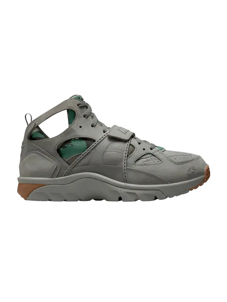 Кроссовки Nike Corteiz x Air Trainer Huarache Gully Grey — изображение 1 из 1, серый