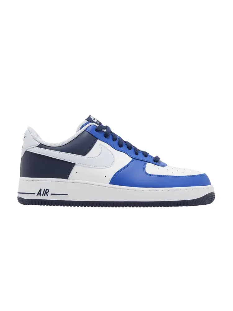 Кроссовки Nike Air Force 1 '07 LV8 'Game Royal Navy' — изображение 1 из 9, белый/серый//темно-синий