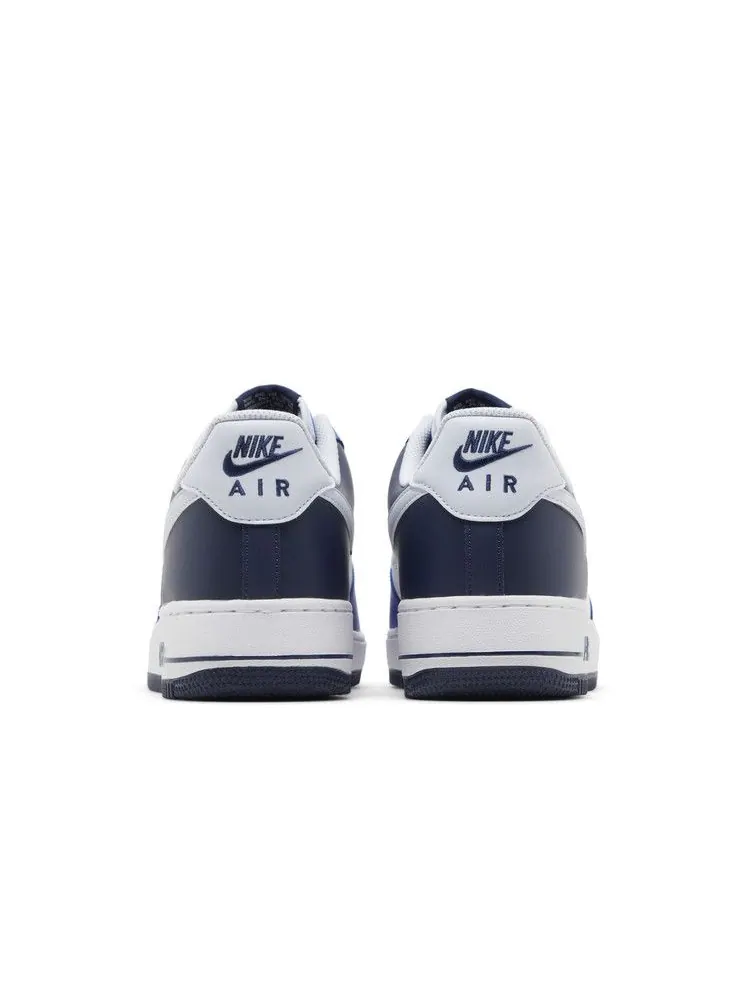 Кроссовки Nike Air Force 1 '07 LV8 'Game Royal Navy' — изображение 7 из 9, белый/серый//темно-синий