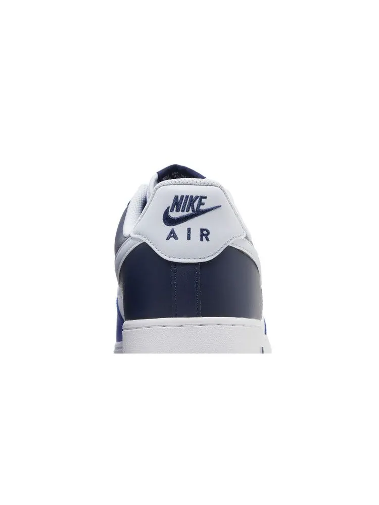 Кроссовки Nike Air Force 1 '07 LV8 'Game Royal Navy' — изображение 8 из 9, белый/серый//темно-синий