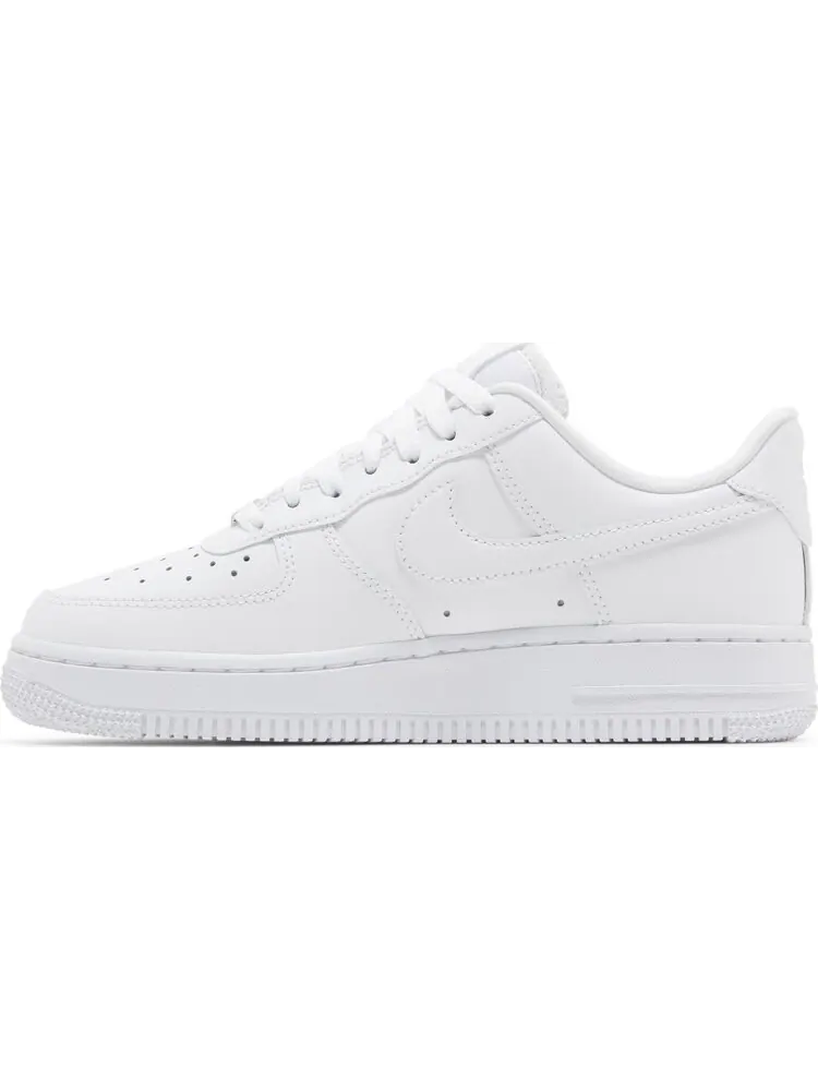 Кроссовки Wmns Air Force 1 '07 'Studded Swoosh' — изображение 3 из 4, белый