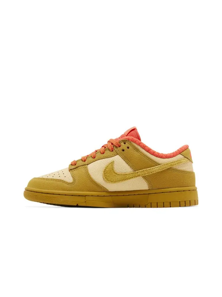 Кроссовки Nike Wmns Dunk Low 'Bronzine Picante Red' — изображение 4 из 9, красный