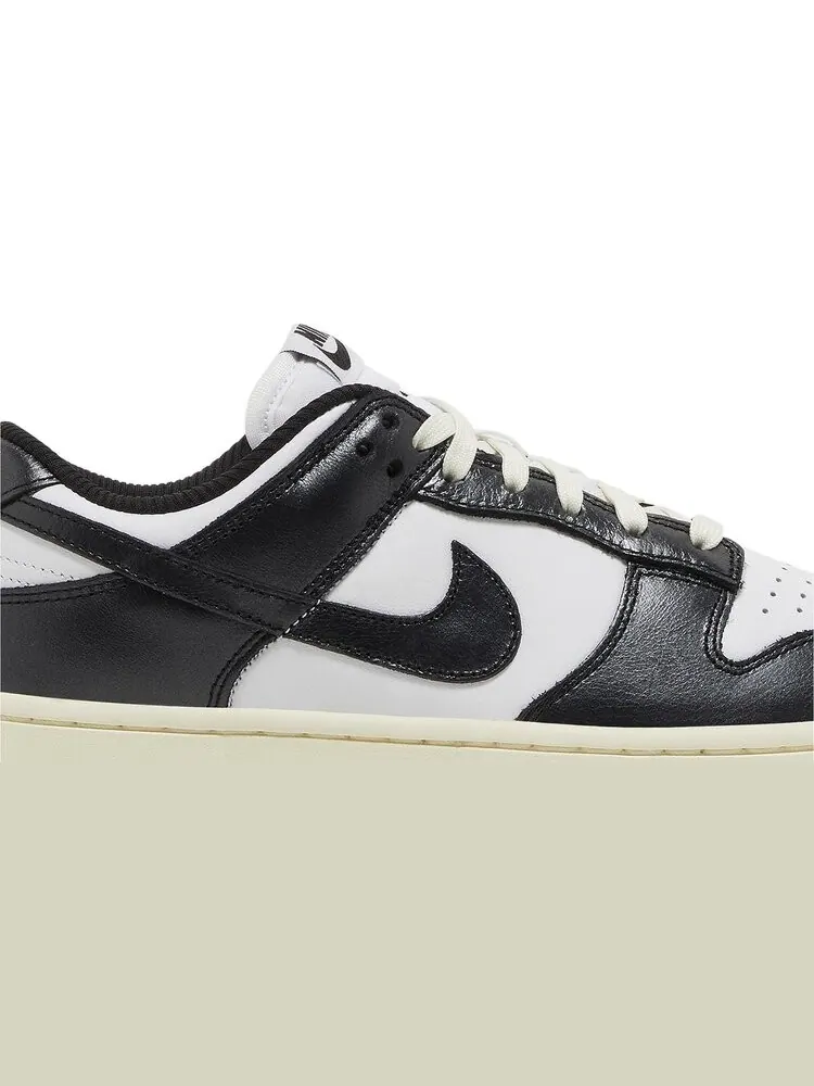 Кроссовки Nike Wmns Dunk Low 'Vintage Panda' черный — изображение 2 из 4
