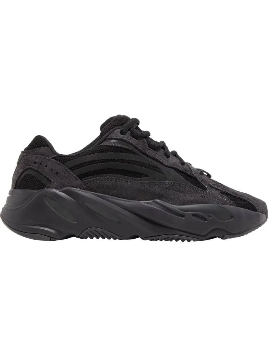 Кроссовки Adidas Yeezy Boost 700 V2 Vanta — изображение 1 из 10, черный