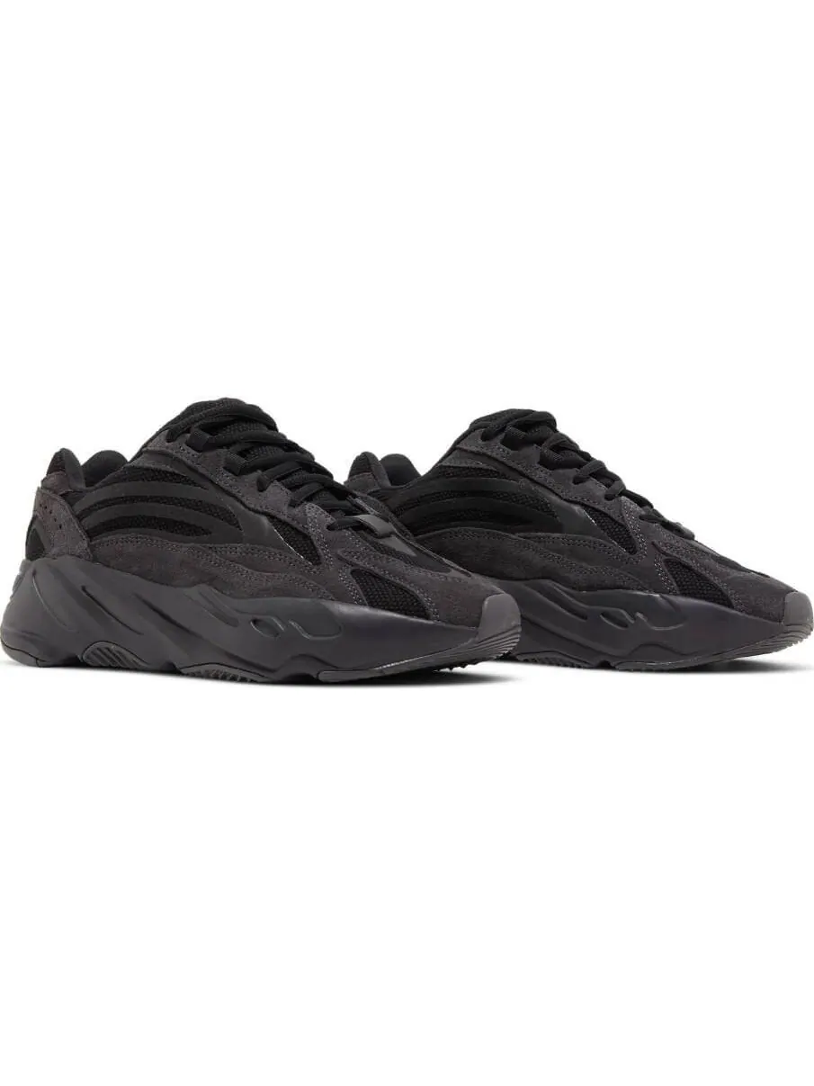 Кроссовки Adidas Yeezy Boost 700 V2 Vanta — изображение 4 из 10, черный