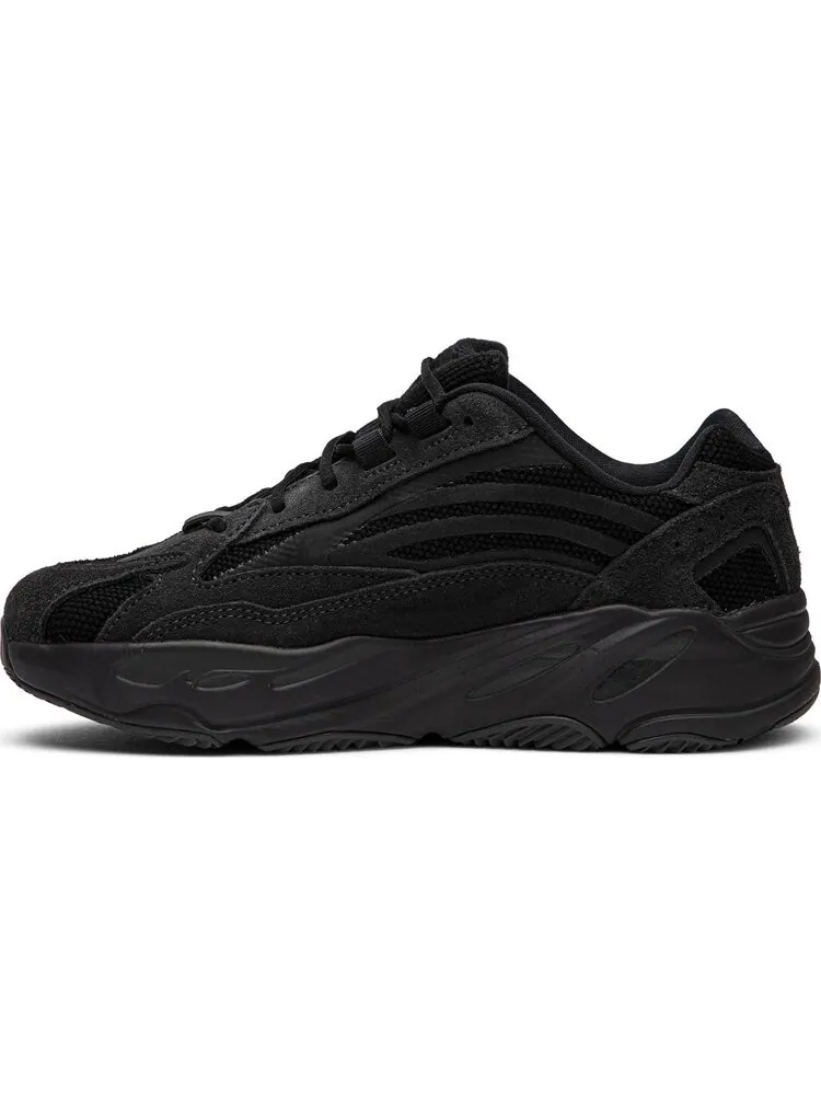 Кроссовки Adidas Yeezy Boost 700 V2 Kids 'Vanta' — изображение 3 из 8, черный