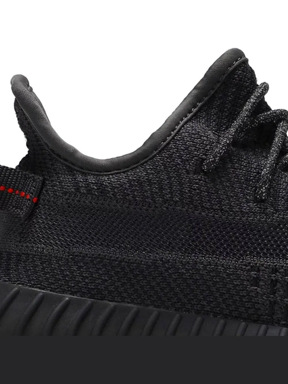 Кроссовки Yeezy Boost 350 V2 Kids Black Non-Reflective — изображение 6 из 7, черный