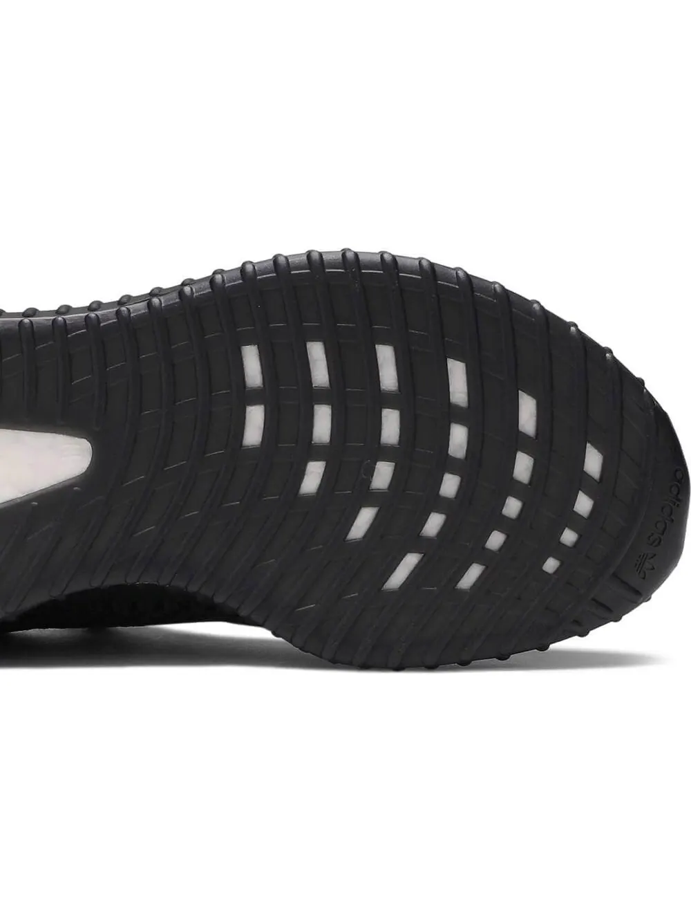 Кроссовки Yeezy Boost 350 V2 Kids Black Non-Reflective — изображение 7 из 7, черный
