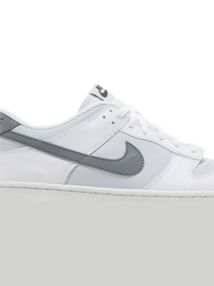 Кроссовки Dunk Low GS 'Reflective Swoosh' — изображение 2 из 4, белый