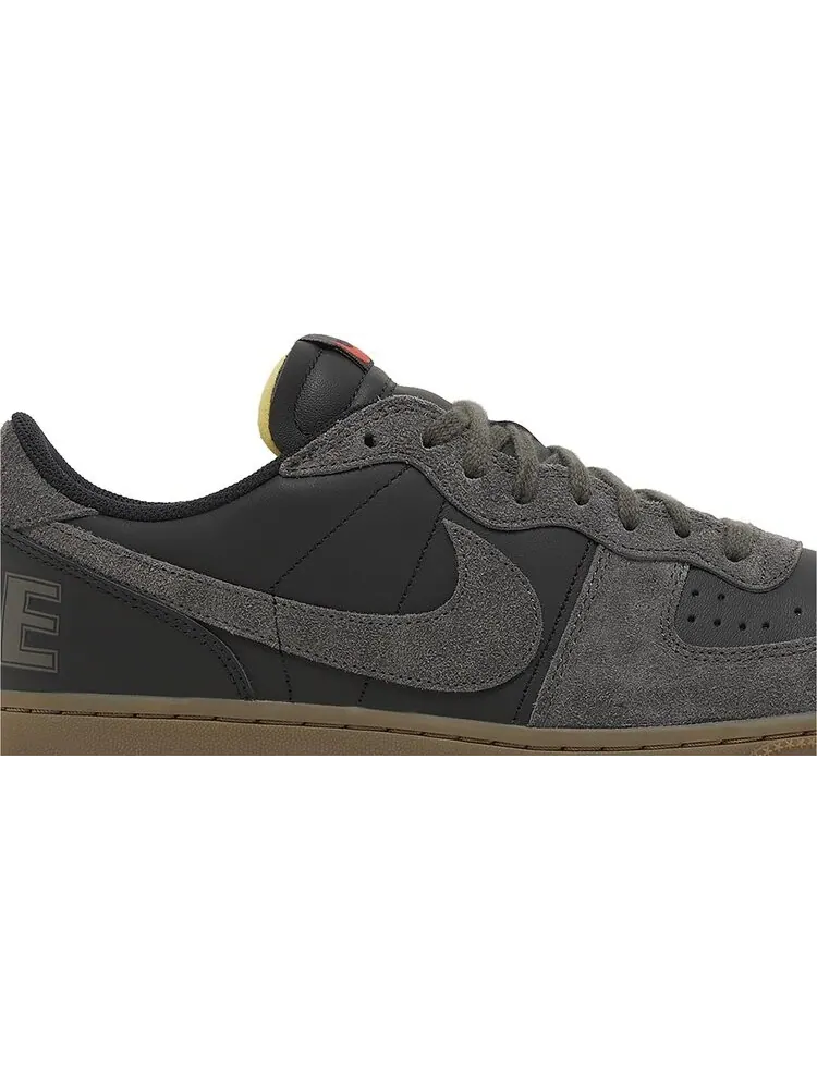Кроссовки Terminator Low 'Medium Ash Gum' — изображение 2 из 4, черный