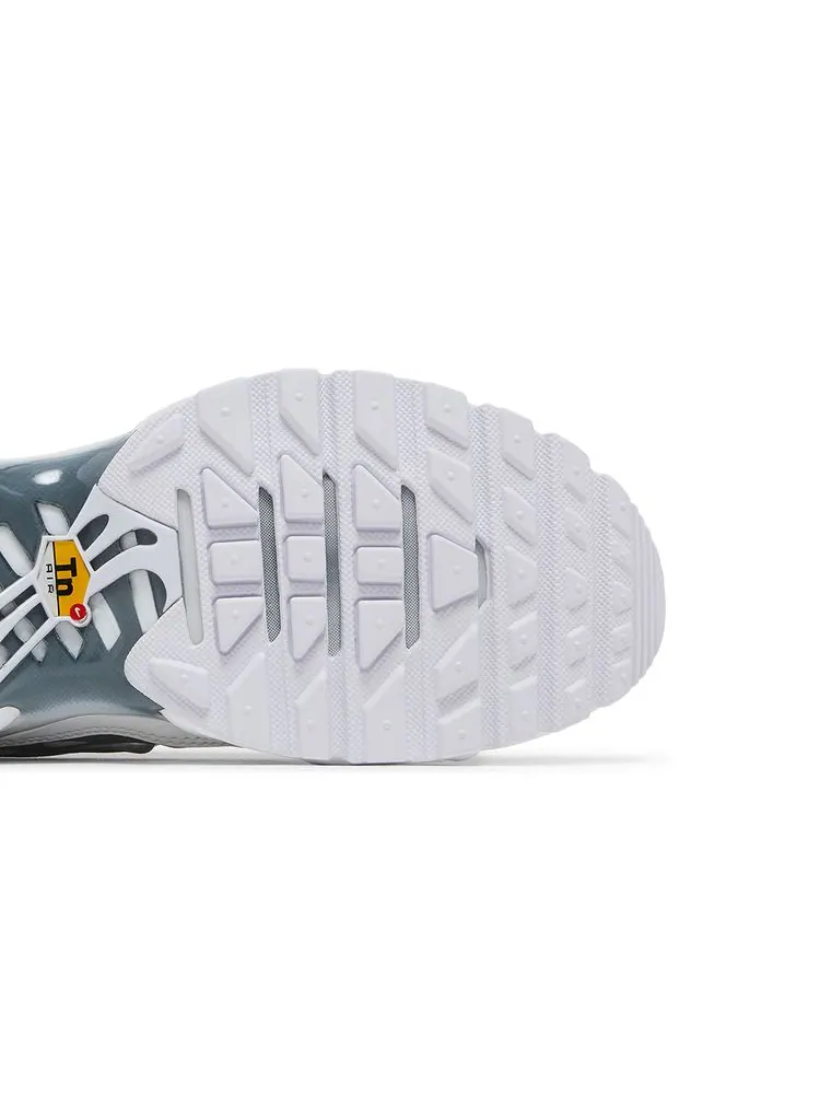 Кроссовки Wmns Air Max Plus 'White Metallic Silver' — изображение 5 из 8