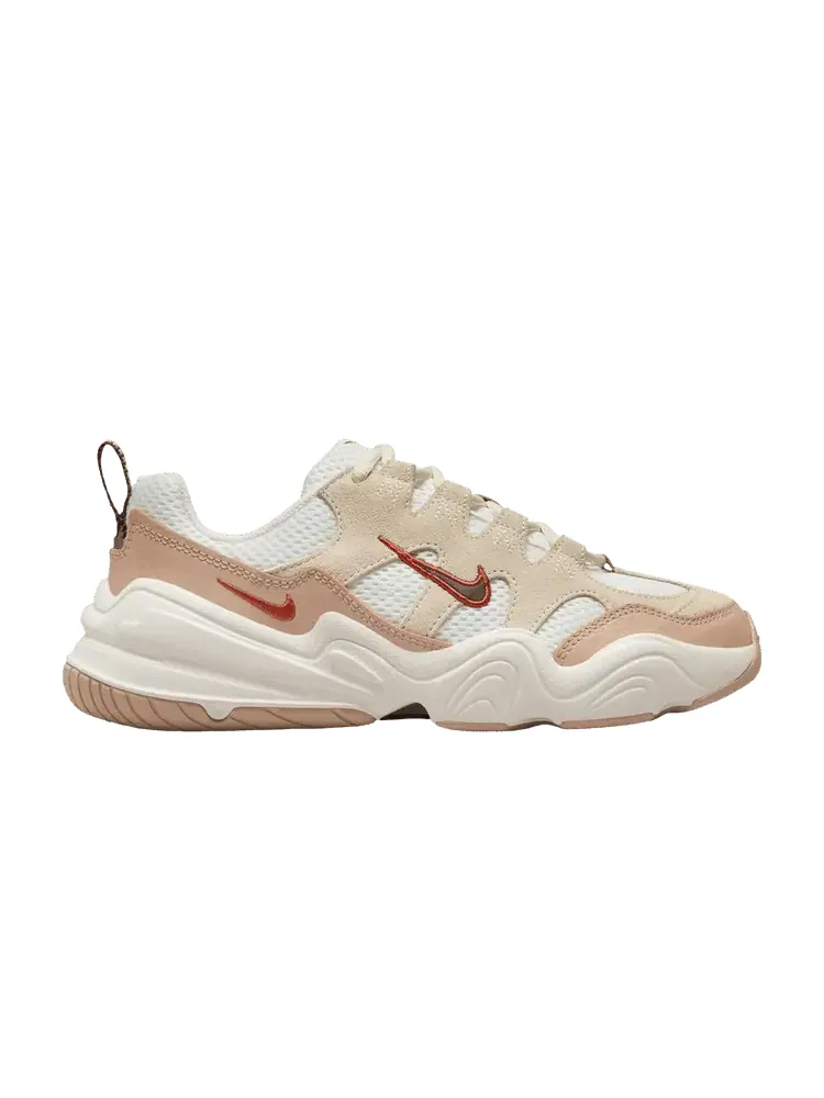 Кроссовки Nike Wmns Tech Hera 'Hemp Brown' — изображение 1 из 1, коричневый