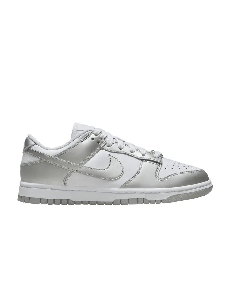 Кроссовки Nike Wmns Dunk Low 'Metallic Silver' — изображение 1 из 1