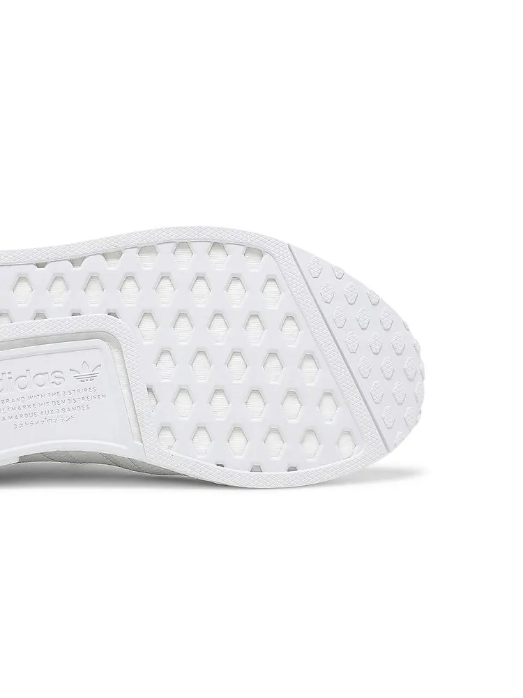 Кроссовки Wmns NMD_R1 'White Copper Metallic' — изображение 5 из 8, белый металлик