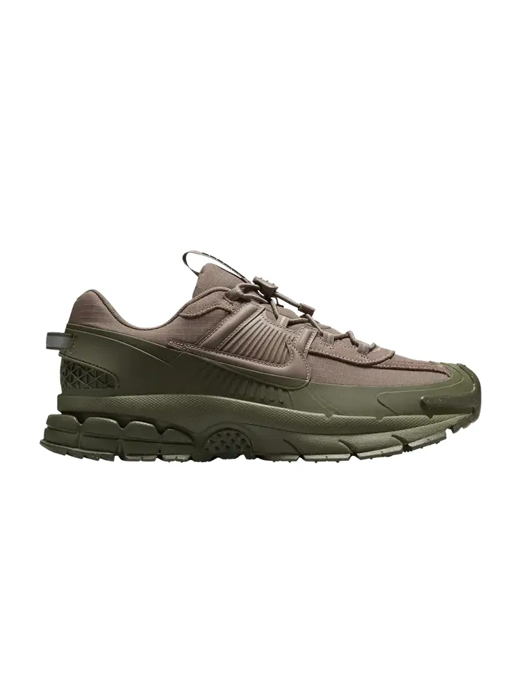Кроссовки Nike Zoom Vomero Roam Mink Brown Medium Olive — изображение 1 из 1, коричневый оливковый