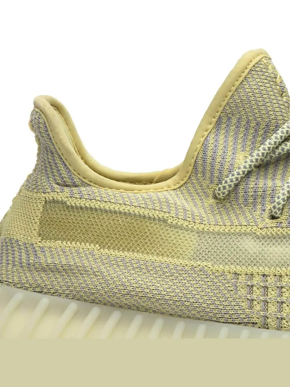 Кроссовки Yeezy Boost 350 V2 Antlia Non-Reflective — изображение 6 из 7, желтый