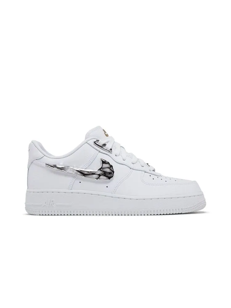 Кроссовки Nike Air Force 1 '07 Premium 'Molten Metal Swoosh Pack - Chrome' — изображение 2 из 9, белый/черный/белый/белый