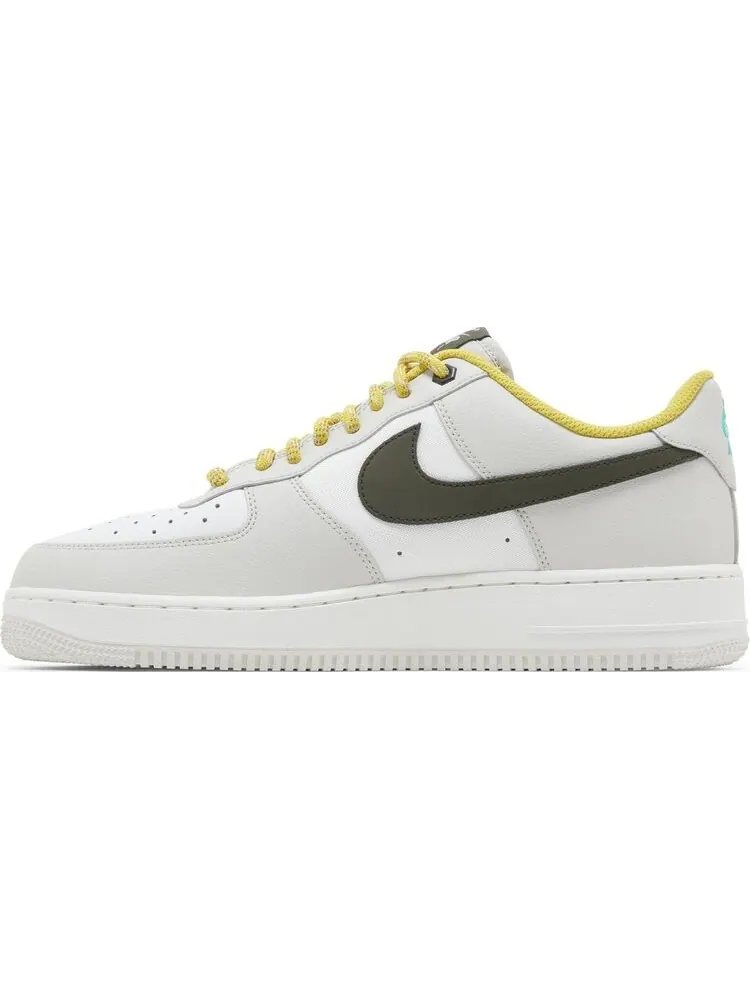 Кроссовки Air Force 1 Low Premium 'Light Bone Cargo Khaki' — изображение 3 из 4, бежевый