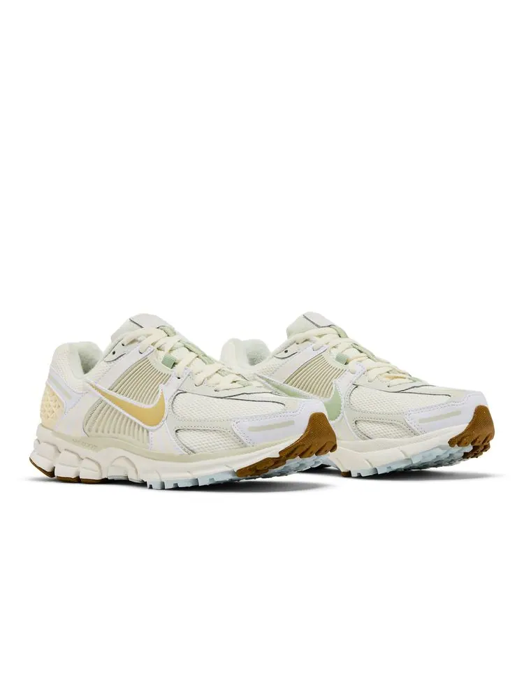 Кроссовки Wmns Air Zoom Vomero 5 'Sail Buff Gold' — изображение 8 из 8, золотистый