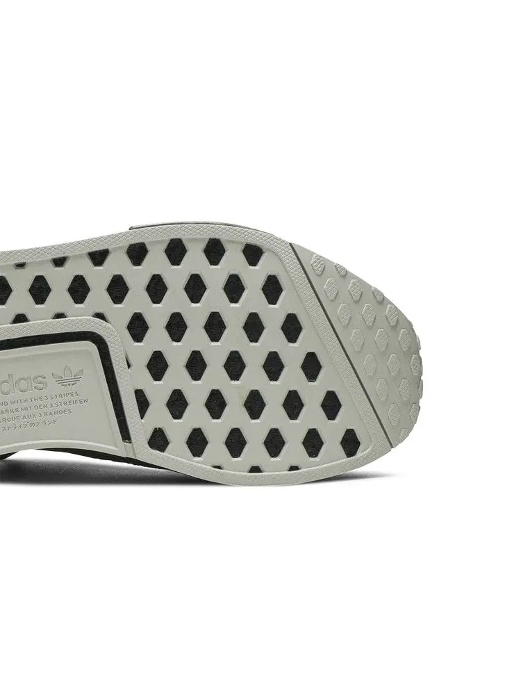 Кроссовки adidas NMD_R1 'Legacy Green Black' — изображение 6 из 9, зеленый/серый/черный