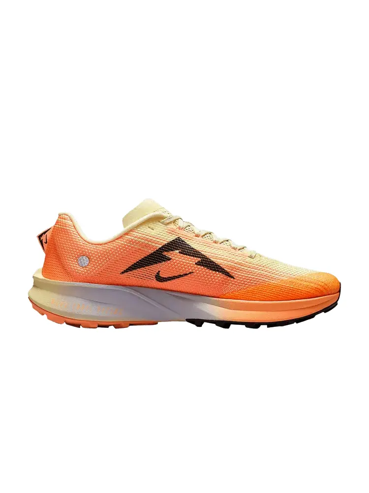Кроссовки Nike Kiger 10 'Alabaster Total Orange' — изображение 1 из 1, желтый