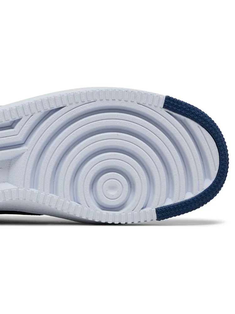 Кроссовки Nike Air Force 1 Ultra Flyknit Low — изображение 5 из 8, синий