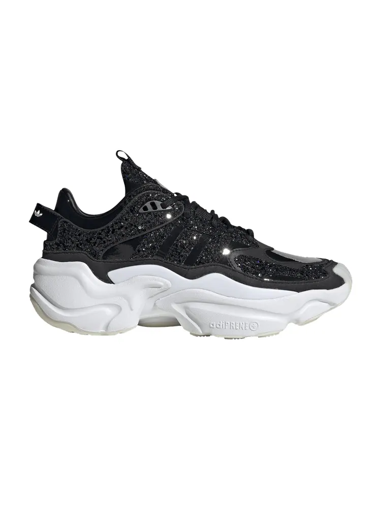 Кроссовки Wmns Magmur Runner 'Black Chic Sparkle' — изображение 1 из 1, черный