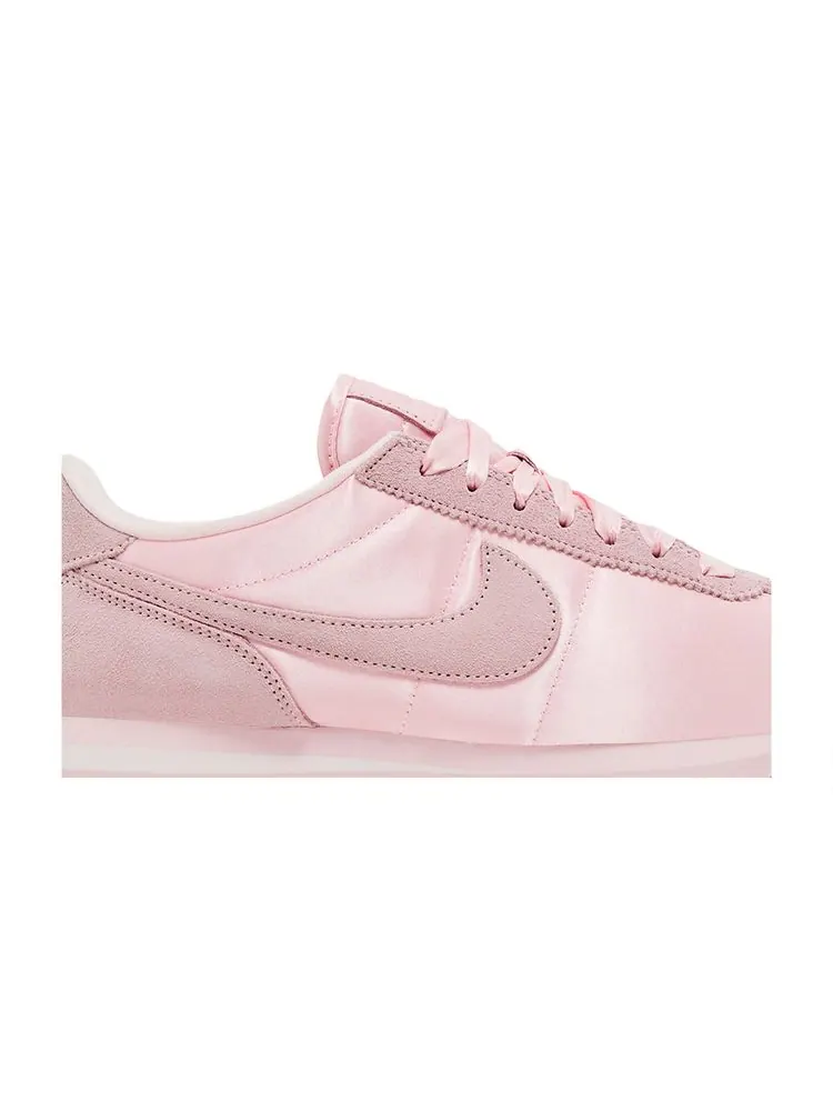 Кроссовки Wmns Cortez 'Satin Pack - Soft Pink' — изображение 2 из 8, розовый
