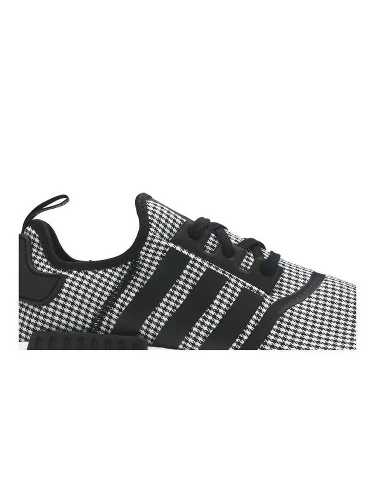 Кроссовки adidas NMD_R1 'Black White' — изображение 3 из 9, черный/белый/черный