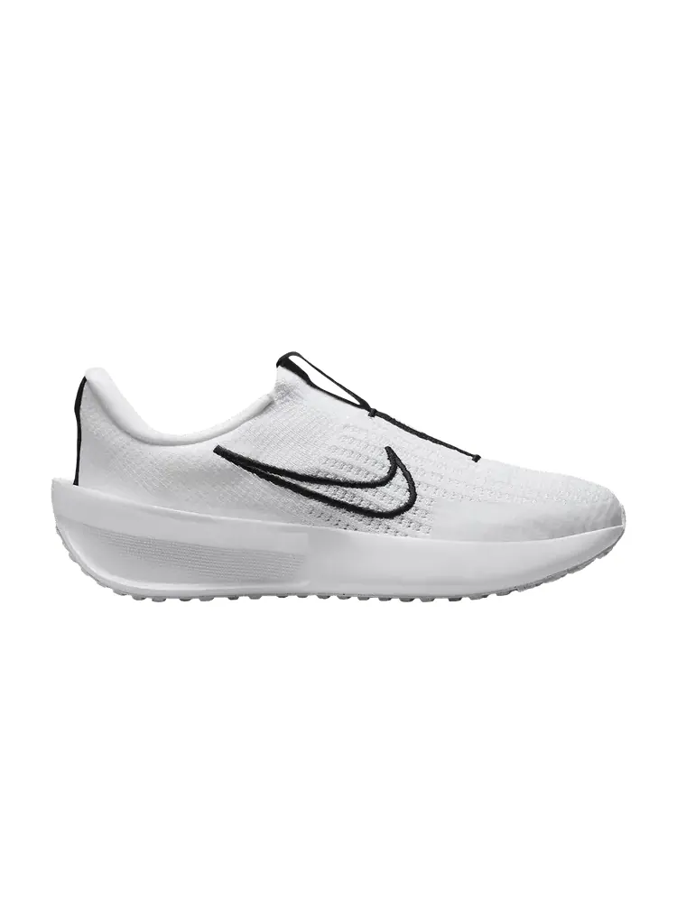 Кроссовки Nike Wmns Interact Run EasyOn — изображение 1 из 1, белый черный
