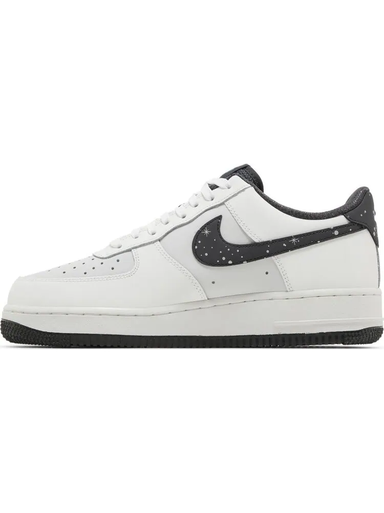 Кроссовки Air Force 1 '07 'Starry Swoosh' — изображение 3 из 4, белый