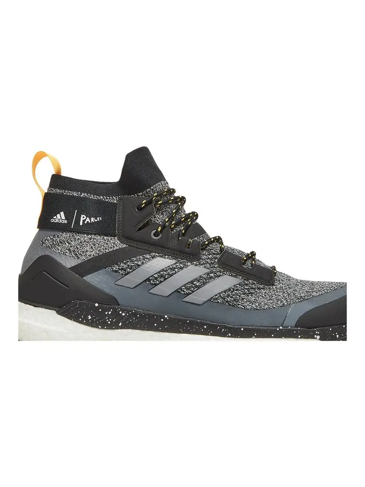 Кроссовки Parley x Terrex Free Hiker 'Black White Speckled' — изображение 2 из 8, черный белый