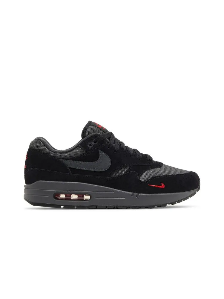 Кроссовки Nike Air Max 1 'Black University Red' — изображение 2 из 9, черный//красный