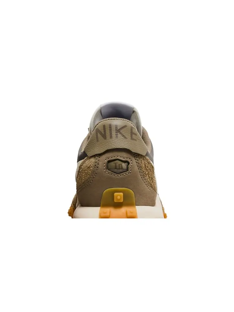 Кроссовки Air Max Waffle Racer SP 'Matte Olive' — изображение 7 из 8, оливковый