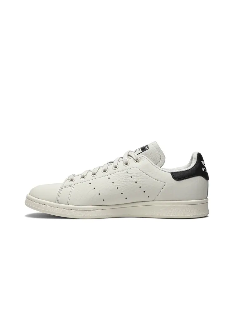 Кроссовки Adidas Sneakersnstuff x Stan Smith — изображение 3 из 4, белый