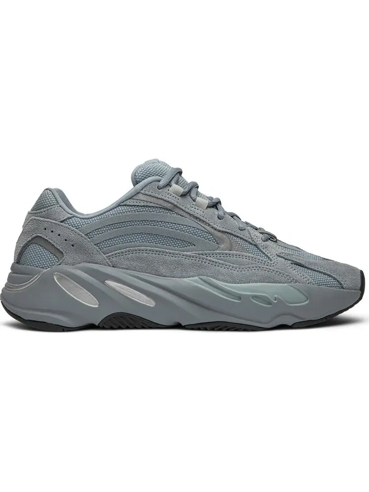 Кроссовки Adidas Yeezy Boost 700 V2 'Hospital Blue' — изображение 1 из 8, синий