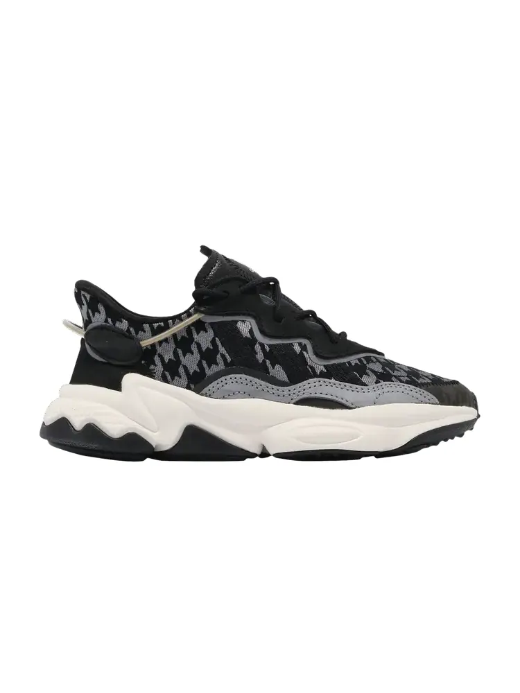 Кроссовки Adidas Wmns Ozweego — изображение 1 из 1, черный