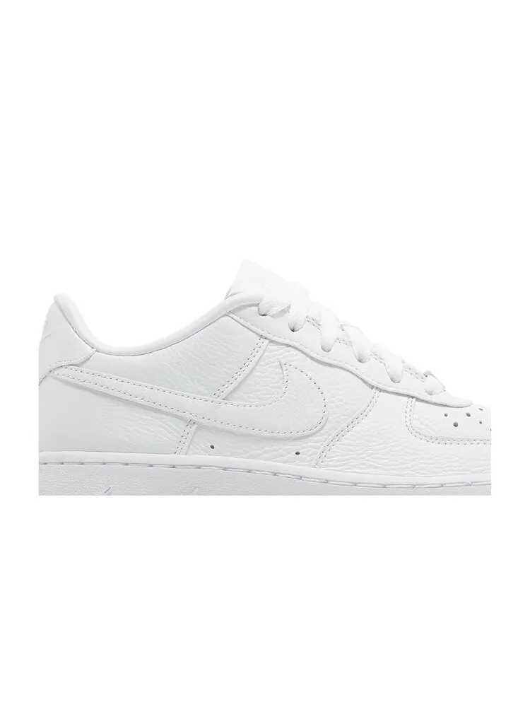 Кроссовки Nike NOCTA x Air Force 1 Low GS — изображение 2 из 4, белый