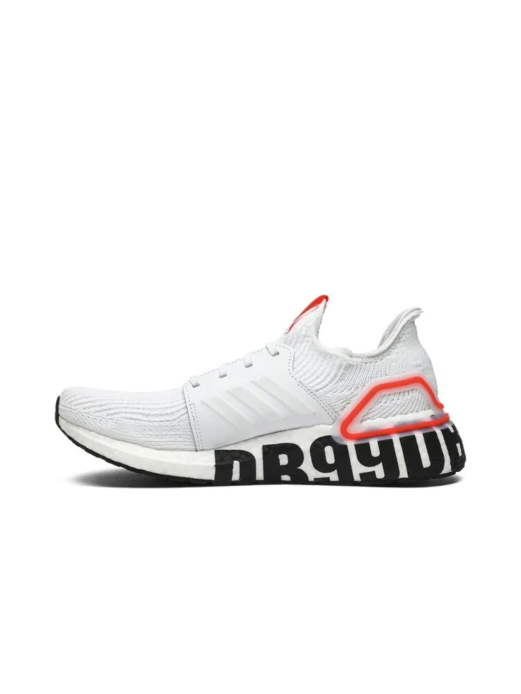Кроссовки Adidas David Beckham x UltraBoost 2019 — изображение 3 из 4, белый