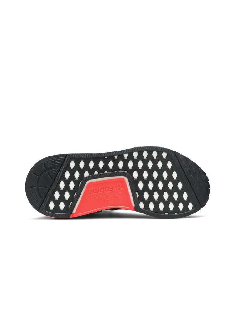 Кроссовки adidas Star Wars x NMD_R1 J 'Darth Vader' — изображение 5 из 9, черный/черный/красный