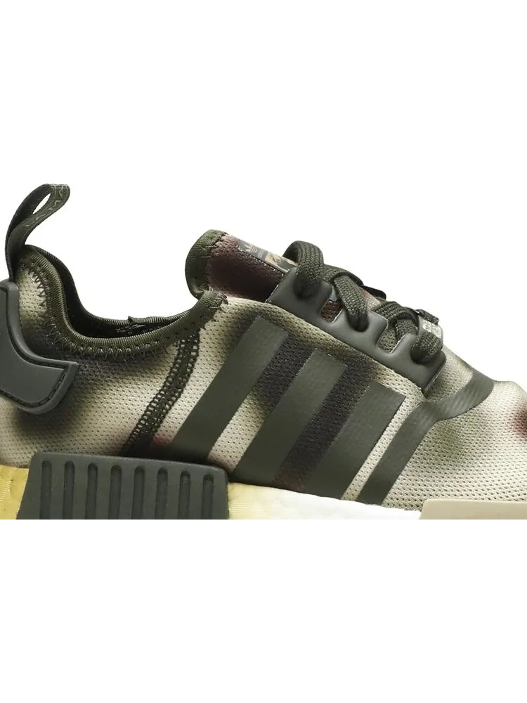 Кроссовки Adidas Star Wars x Wmns NMD_R1 'Princess Leia' — изображение 2 из 8, зеленый
